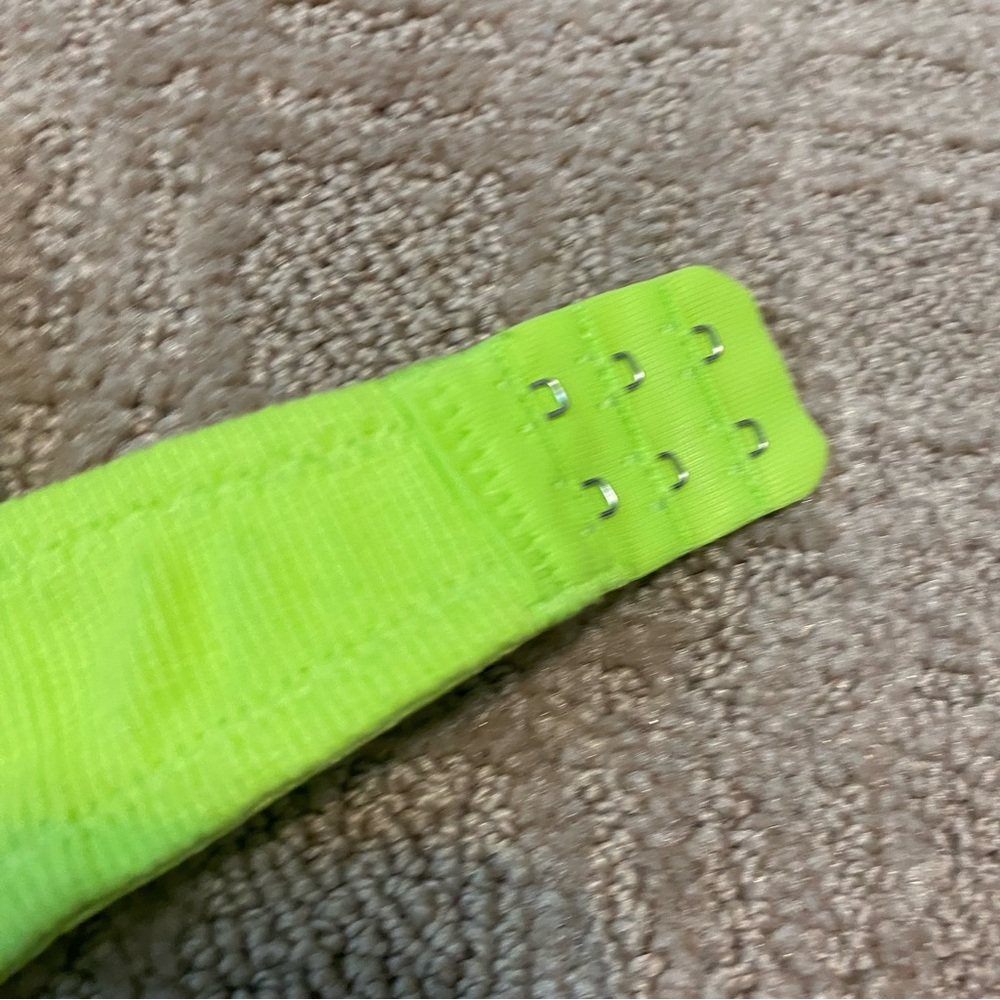 NWT {Urban Outfitters} Out From Under | That Girl Ribbed Bra | Lime/Vert~ Large - Picture 14 of 16